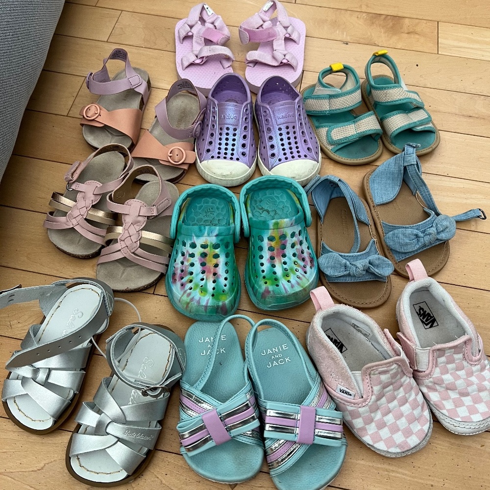 Size 4 Walker baby shoes